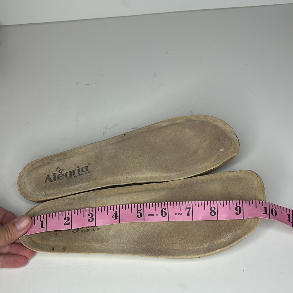Alegria Feliz Mary Jane Shoes in Painterfly Design - Picture 12 of 14